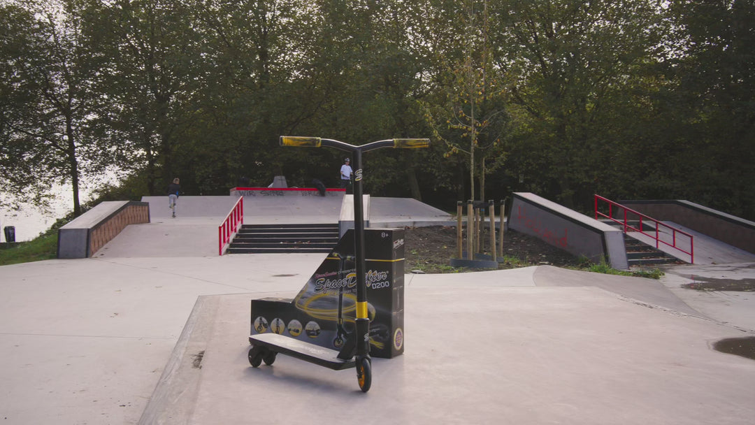 Space Drifter D200 Black/Gold